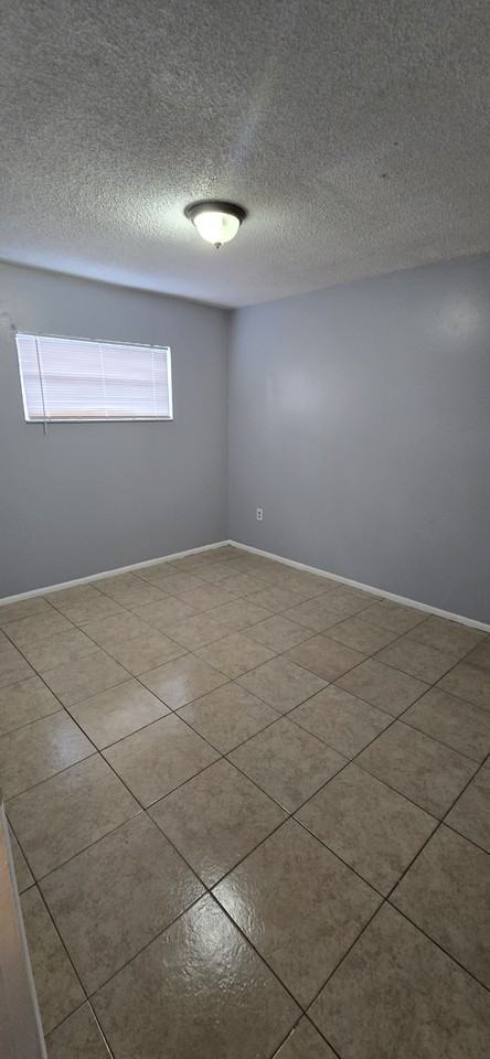 707 60th Avenue Dr W #707 - Photo 5 of 16