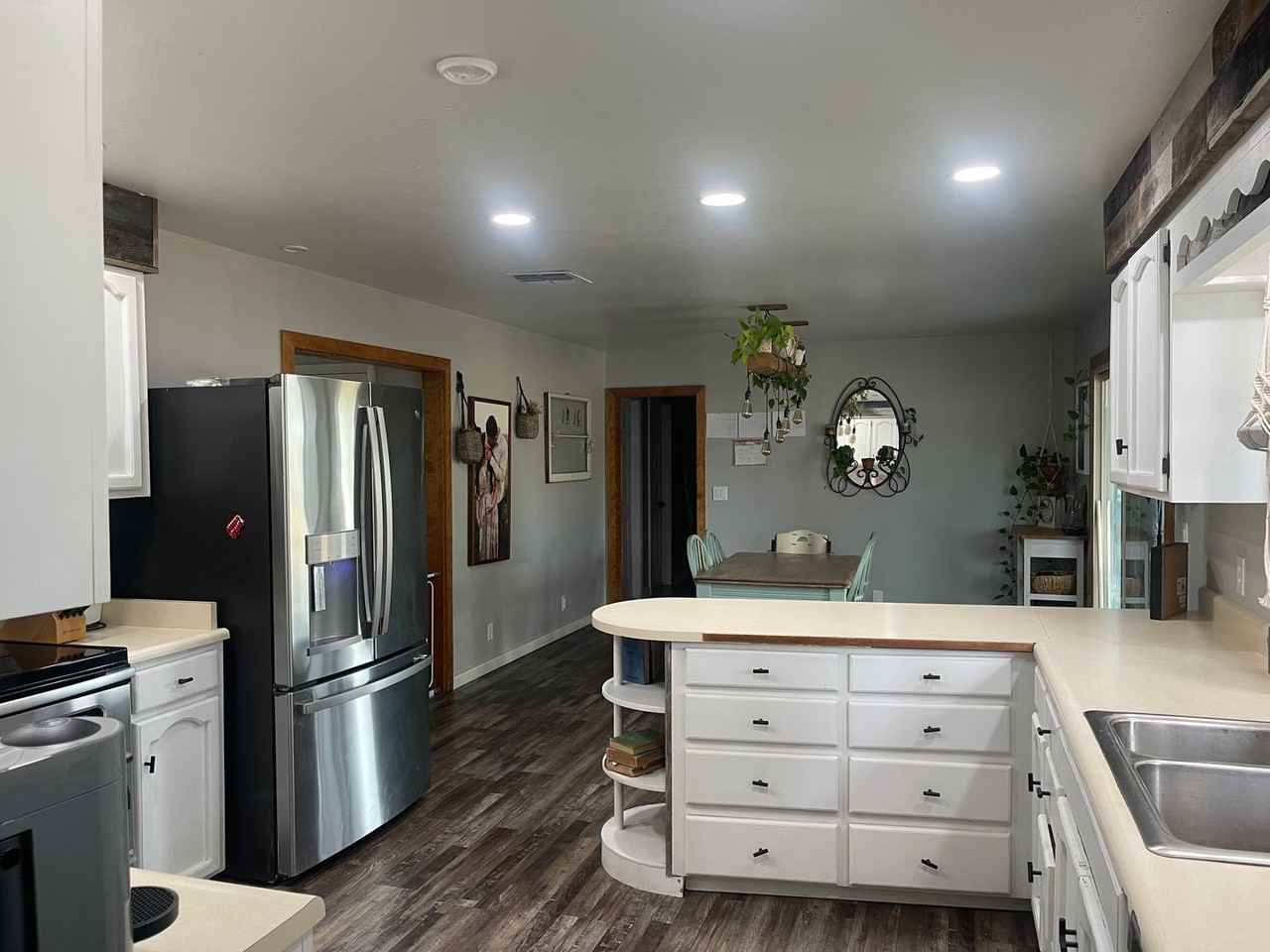 12392 Littlefield Rd - Photo 3 of 8
