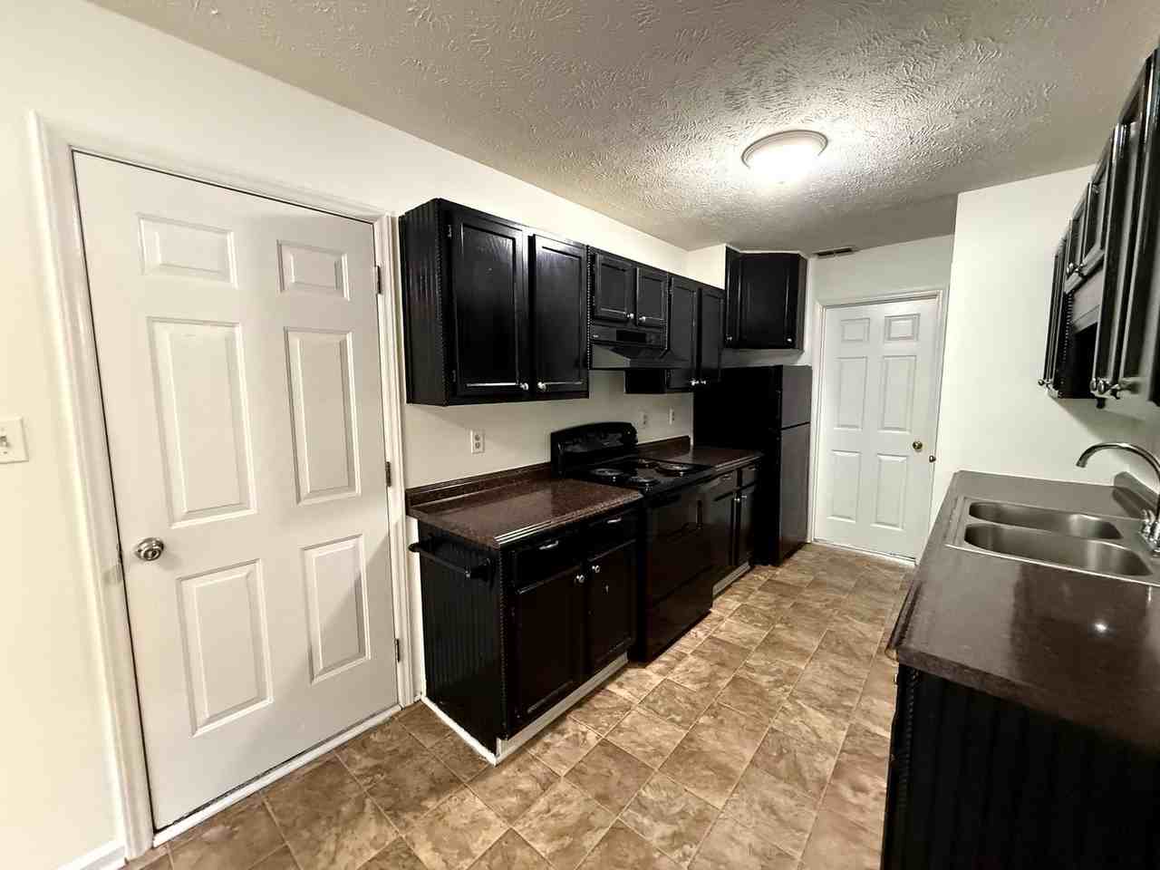 5481 Landview Pl - Photo 4 of 21