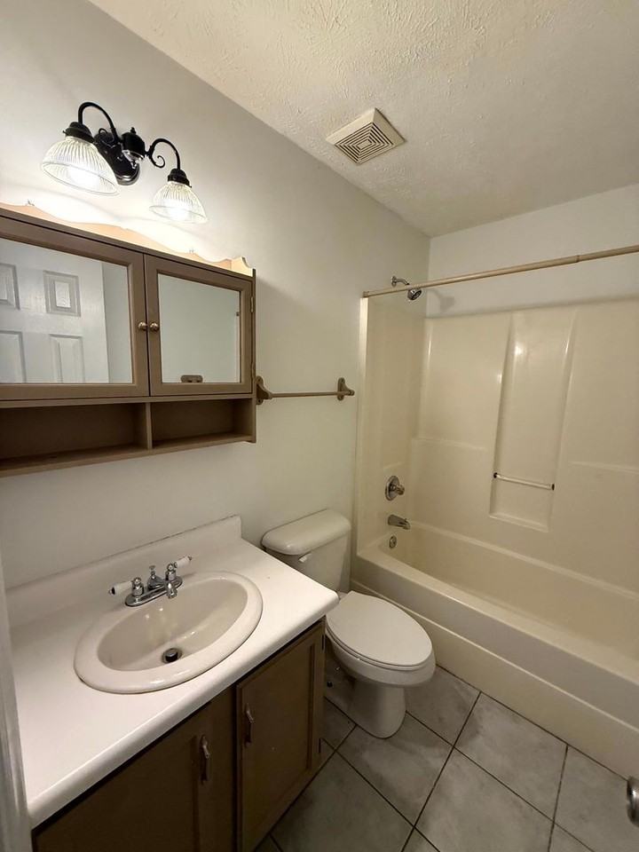 5481 Landview Pl - Photo 7 of 21