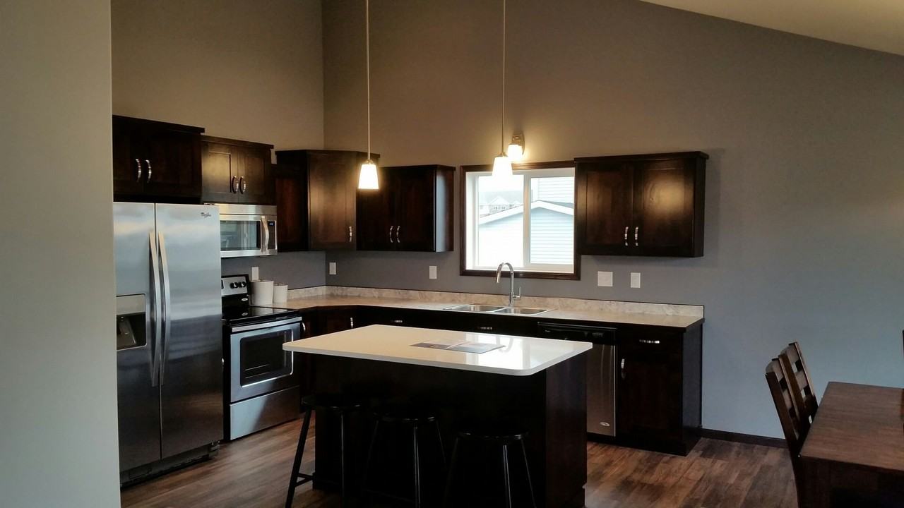 713 30th Ter E - Photo 2 of 12