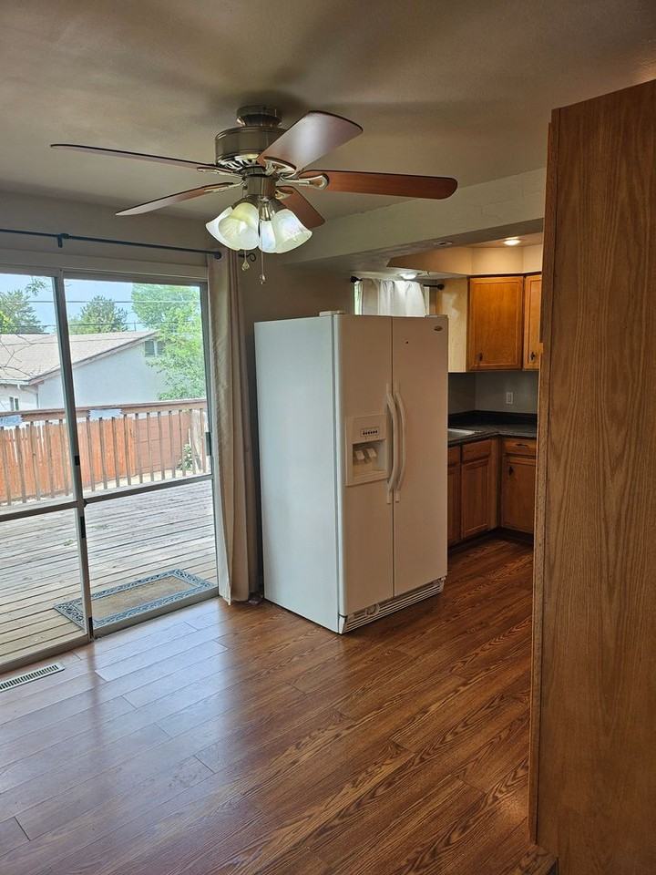 3808 Elmwood Cir - Photo 7 of 24
