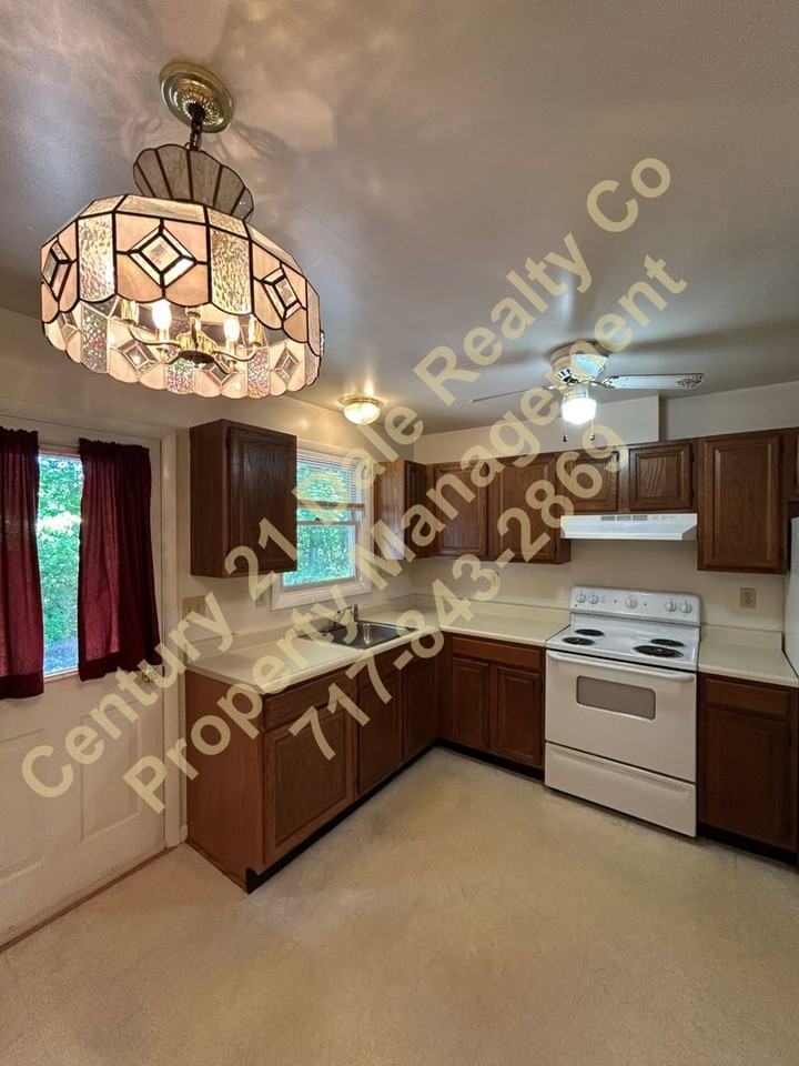 3812 Fox Chase Dr - Photo 7 of 15