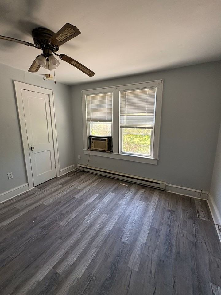 1261 N King St - Photo 7 of 12