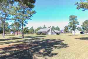 featured image of 110 Lacey Ln
