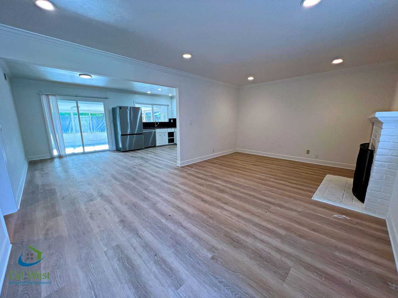 3048 San Luis Rey Ave - Photo 5 of 32