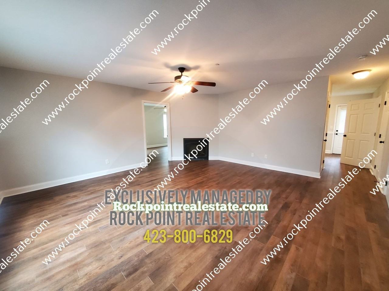1130 Maple Tree Ln - Photo 3 of 23