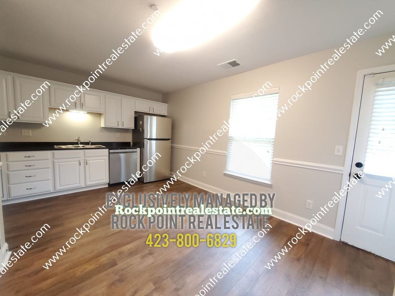 1130 Maple Tree Ln - Photo 6 of 23