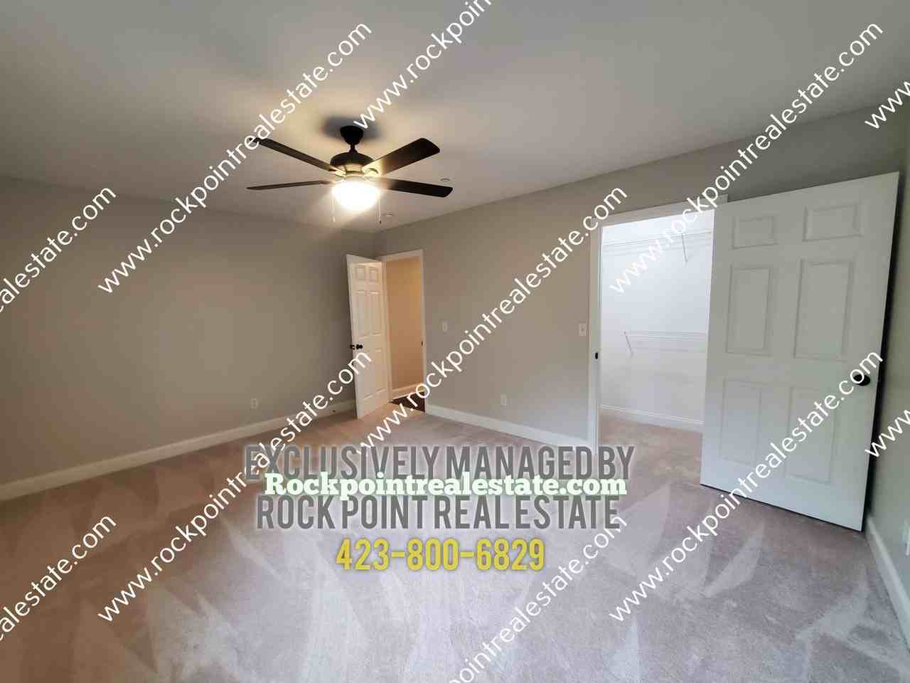1130 Maple Tree Ln - Photo 7 of 23