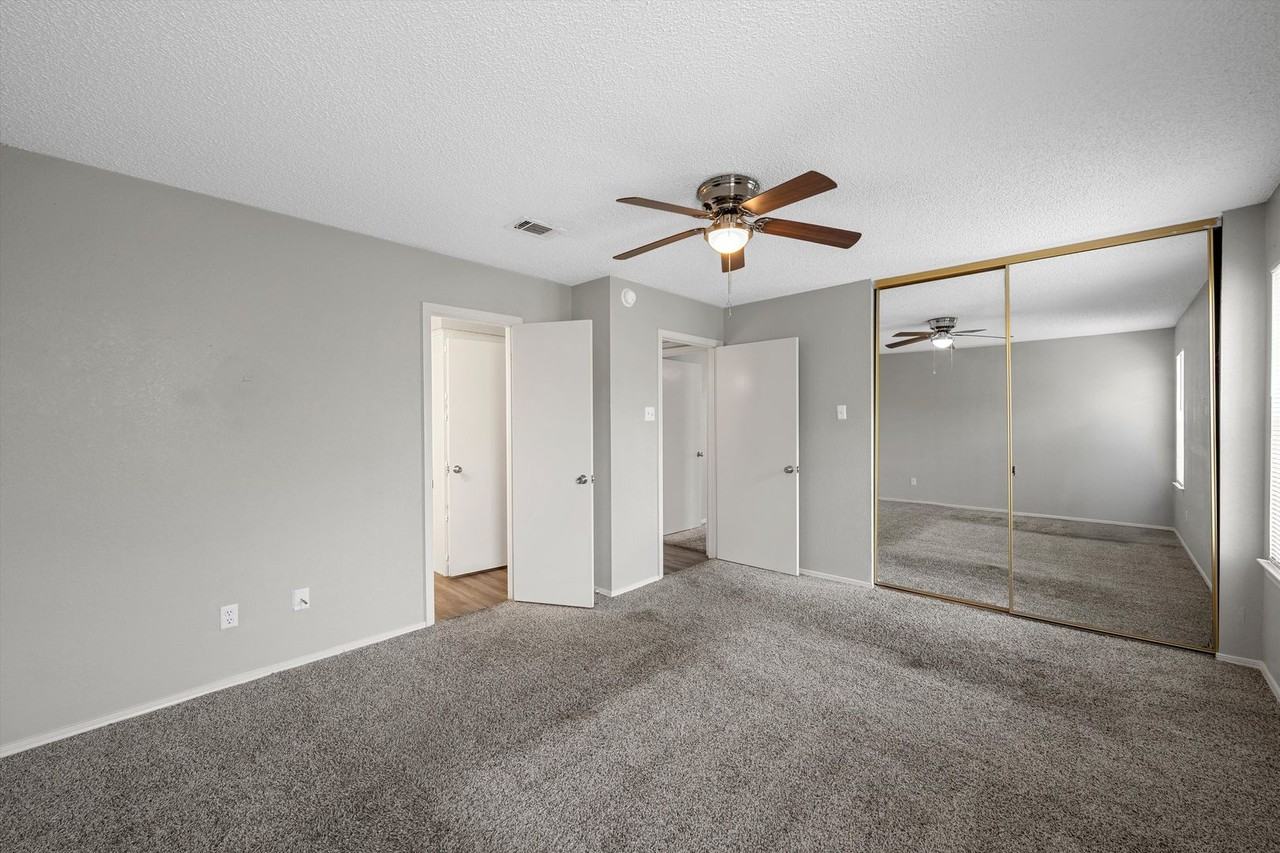 2332 Melissa Dr - Photo 6 of 15