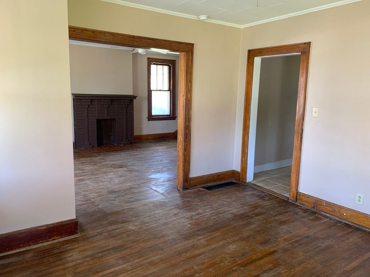 1237 Lynn St - Photo 5 of 16