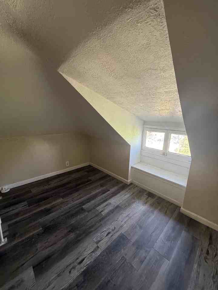 2547 Adams Ave #4 - Photo 7 of 11
