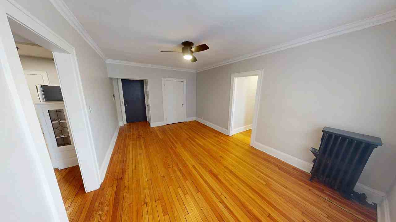 Derbyshire Apartments - Photo 7 of 13