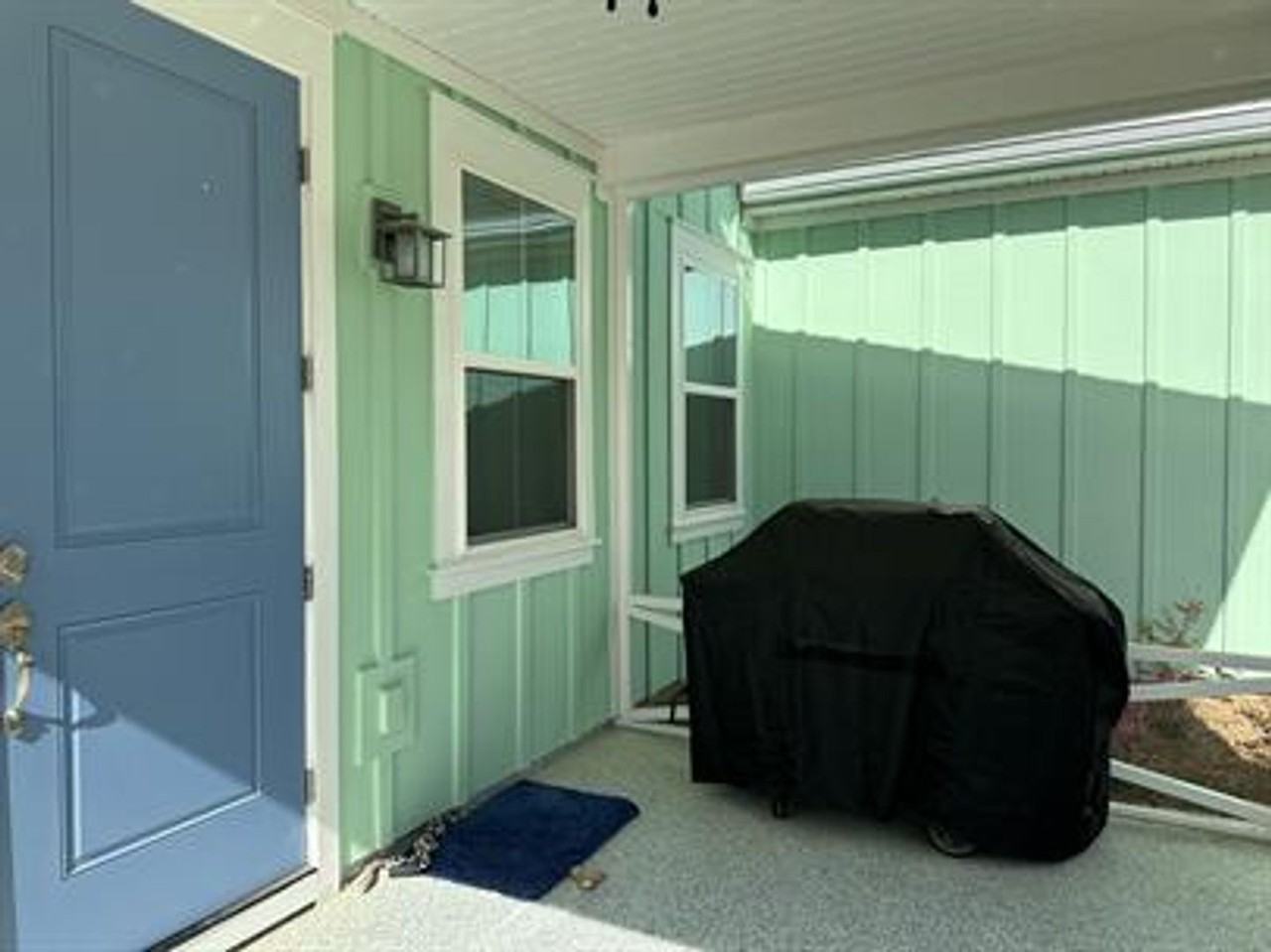 228 Caribbean Soul Ave - Photo 2 of 26