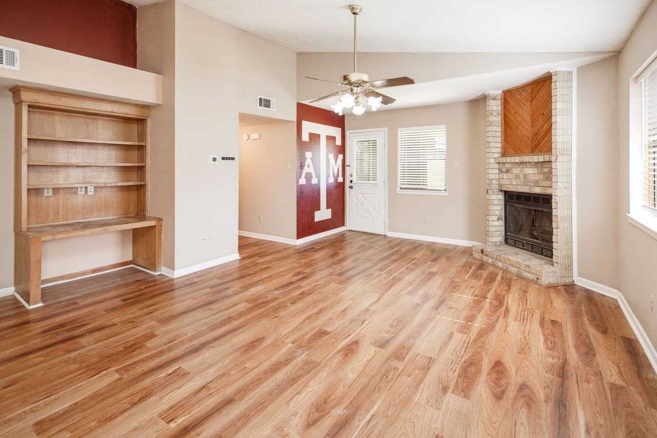 808 Camellia Ct - Photo 5 of 21