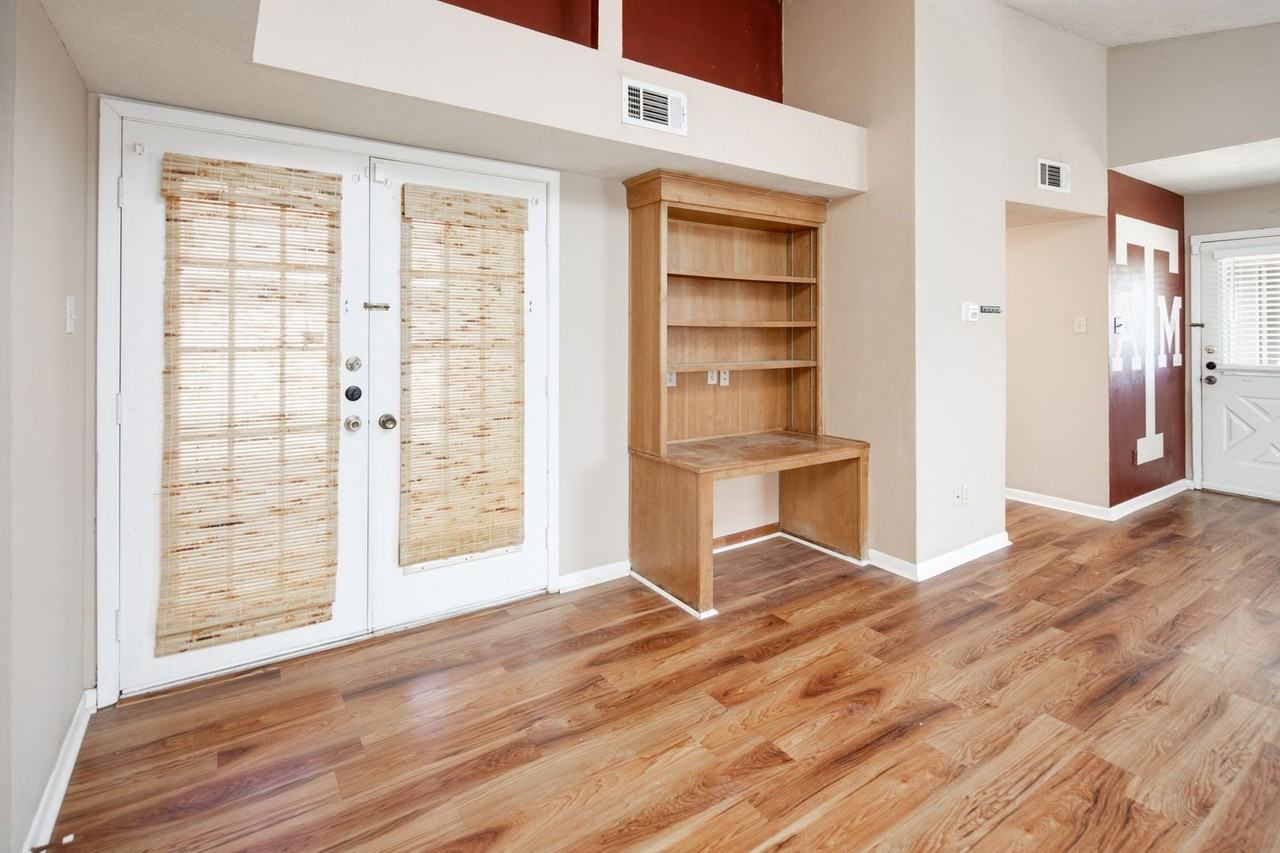 808 Camellia Ct - Photo 6 of 21