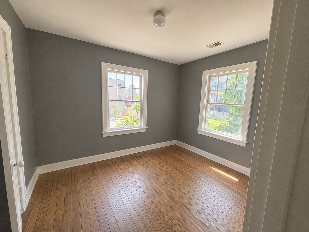 616 Sibley St Nw - Photo 4 of 5