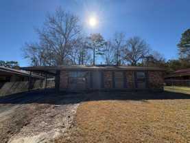 625 Phoenix Cir - Photo 1 of 1