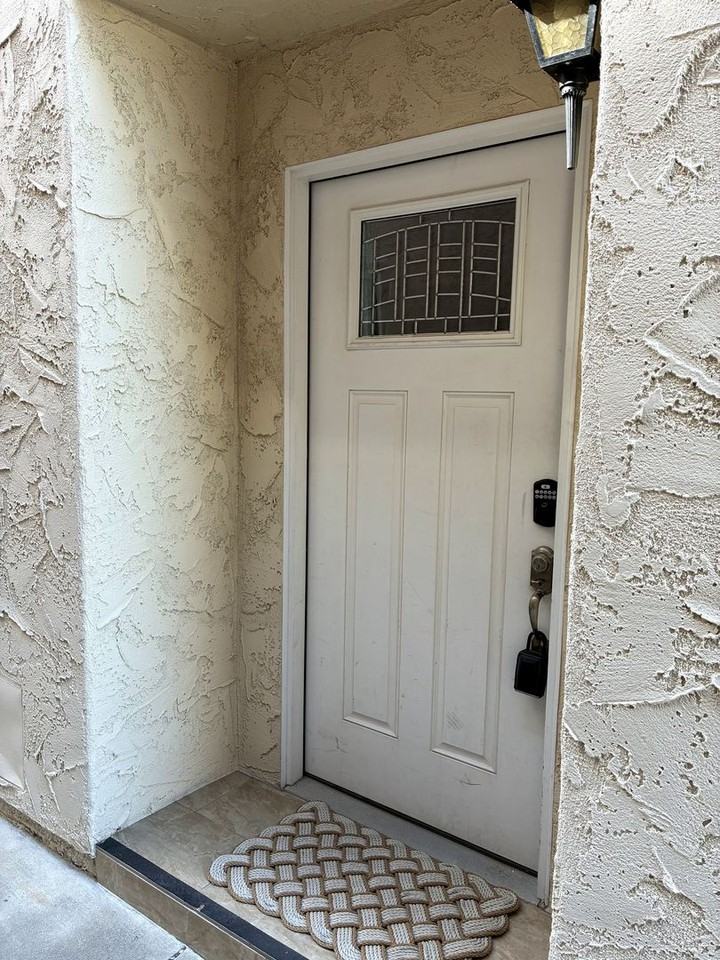 3853 Sunset Ln - Photo 2 of 42