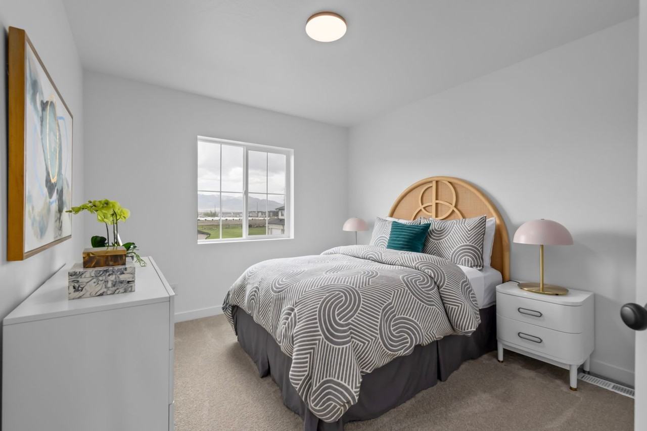 1247 N Main St - Photo 7 of 20