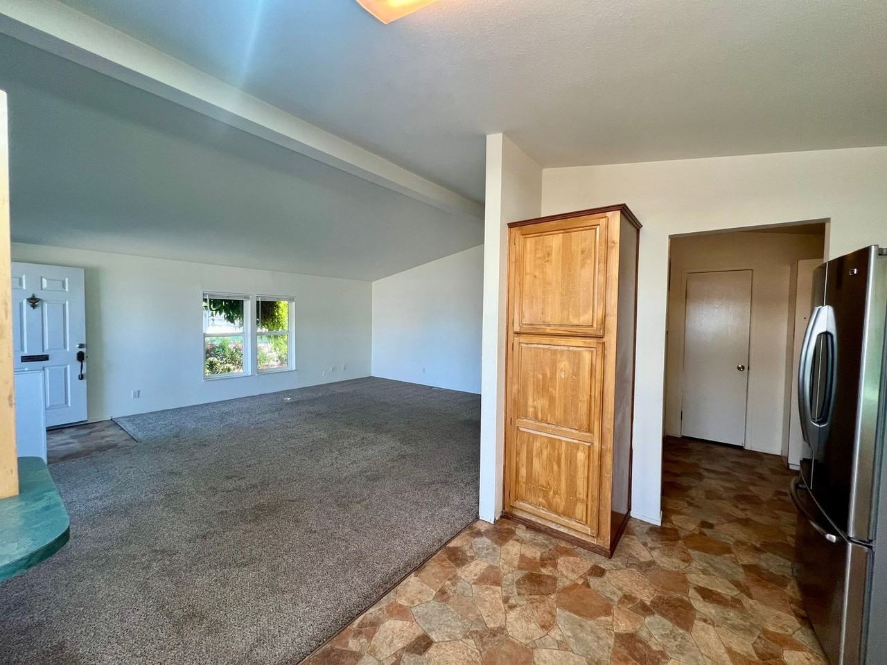 2054 Marion St - Photo 5 of 14