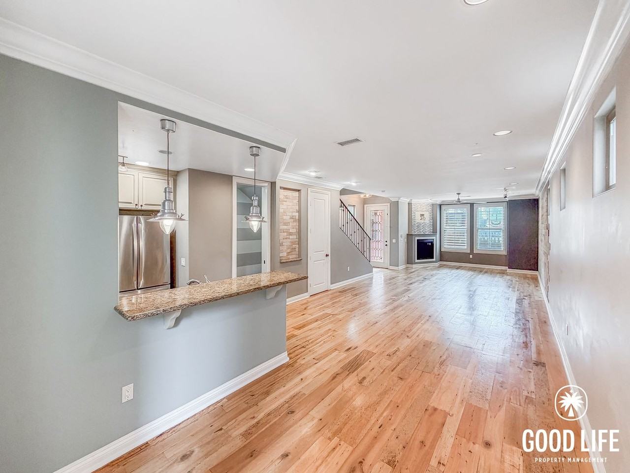 3947 Sequoia St - Photo 4 of 28