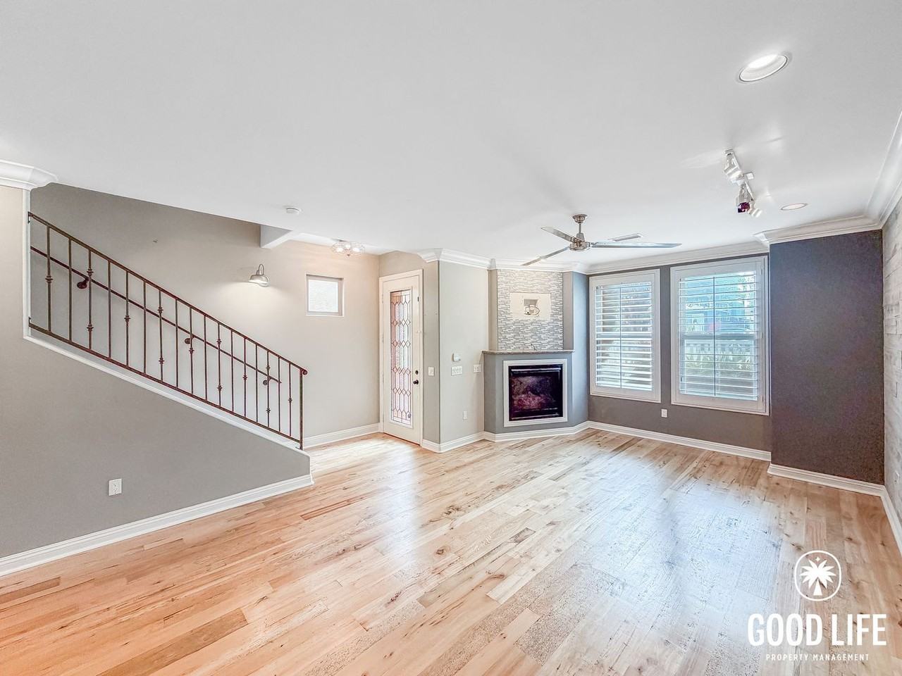 3947 Sequoia St - Photo 5 of 28