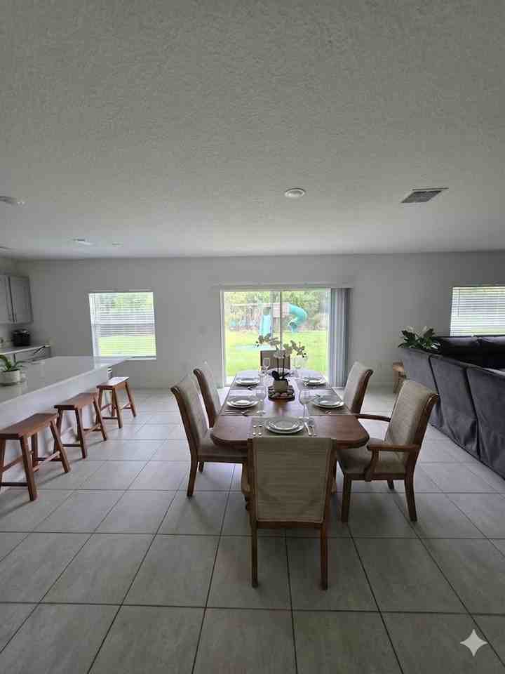 216 Citrine Loop - Photo 4 of 18