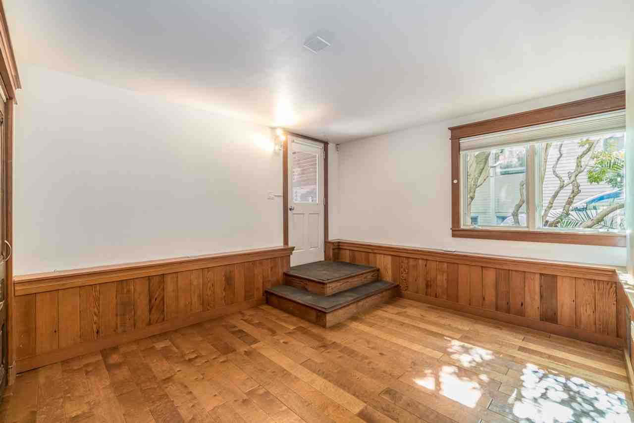 2163 Alameda Ave #B - Photo 4 of 15