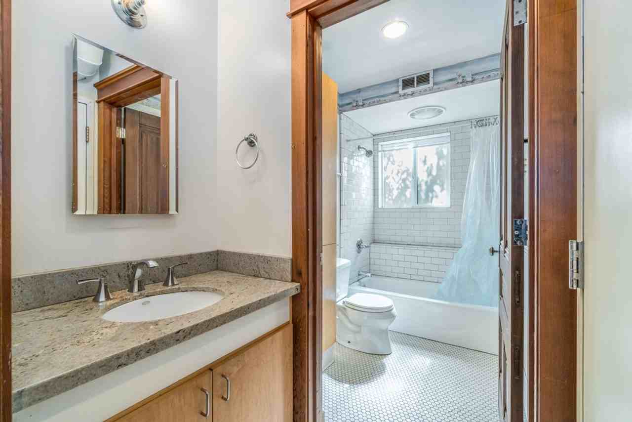 2163 Alameda Ave #B - Photo 6 of 15