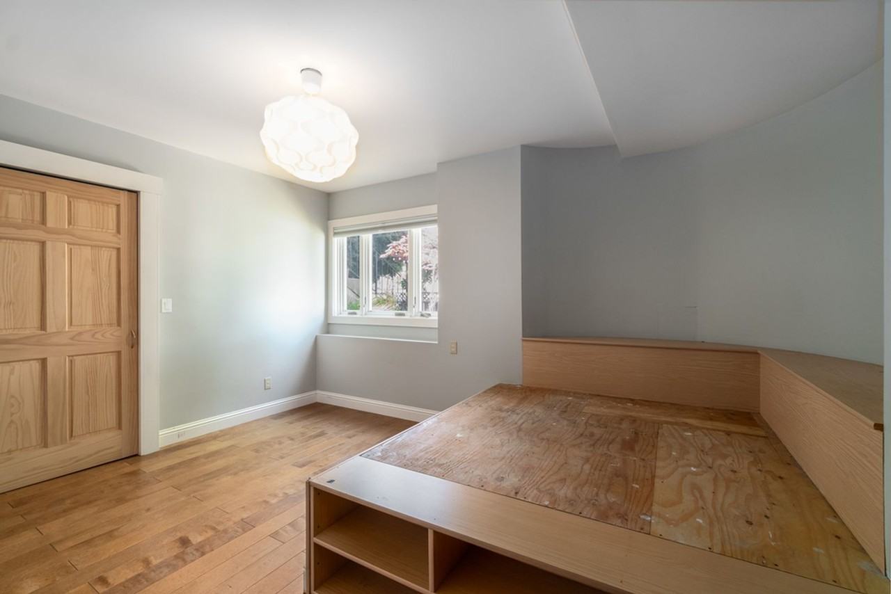 2163 Alameda Ave #B - Photo 7 of 15