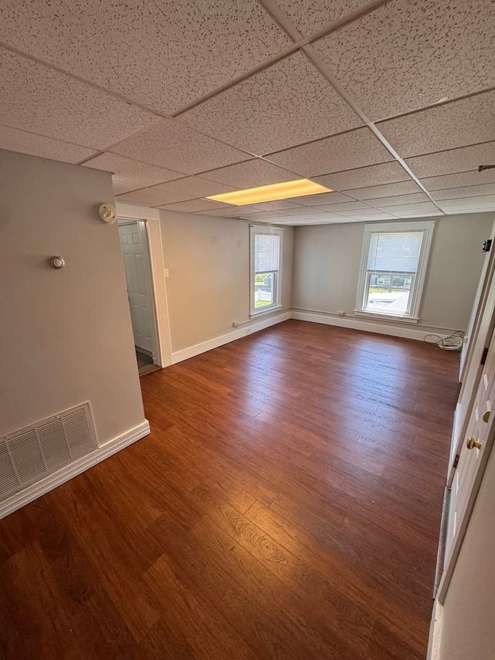 76 Church St - Photo 5 of 9
