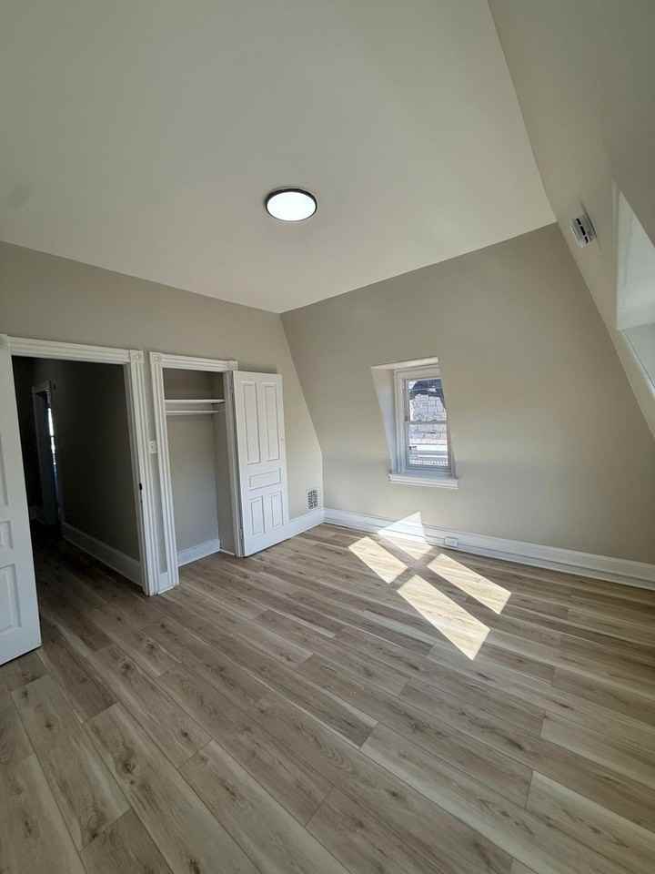 606 N 2nd St #2 - Photo 2 of 11
