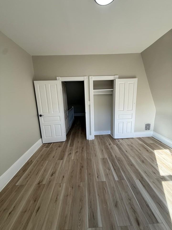606 N 2nd St #2 - Photo 3 of 11