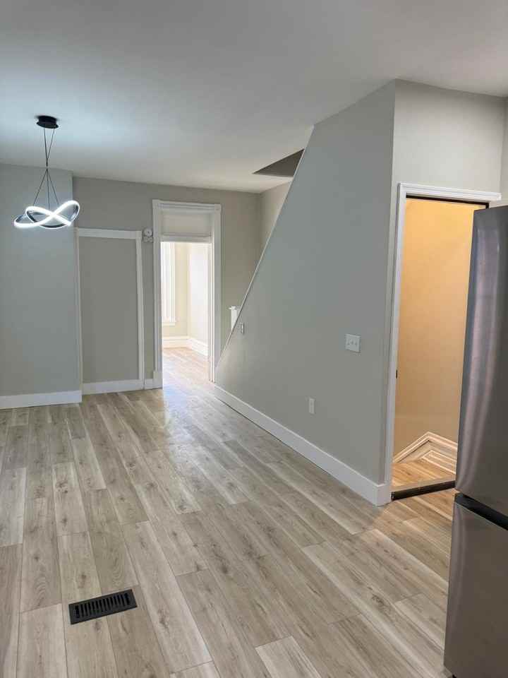 606 N 2nd St #2 - Photo 5 of 11