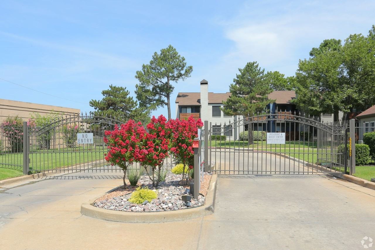 Waterside Apartments Tulsa - Photo 6 of 34