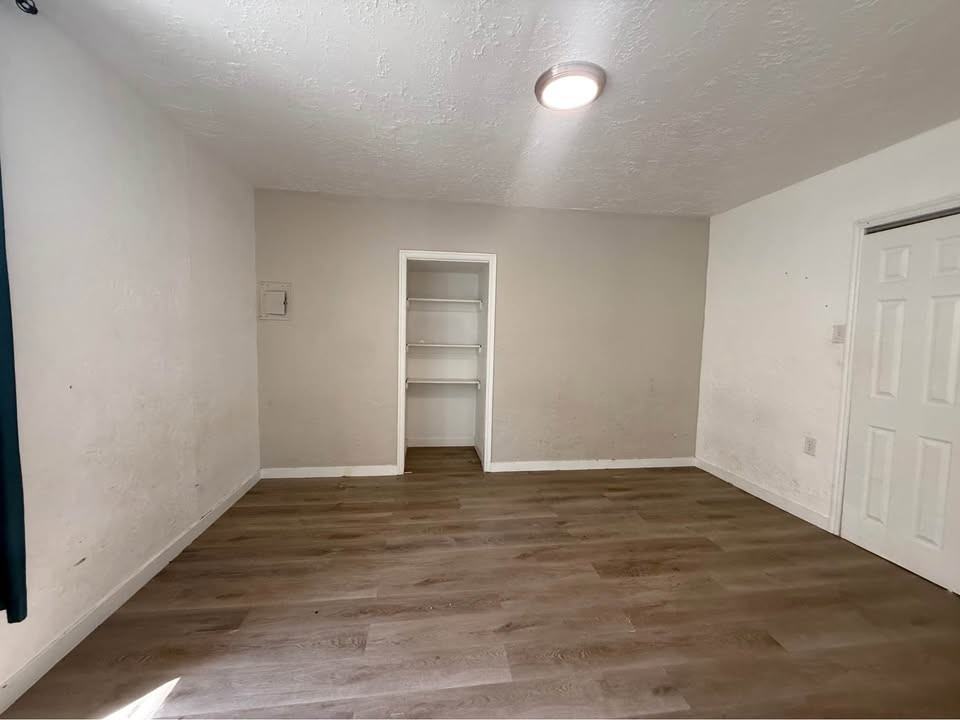 2557 Adams Ave #1A - Photo 5 of 15