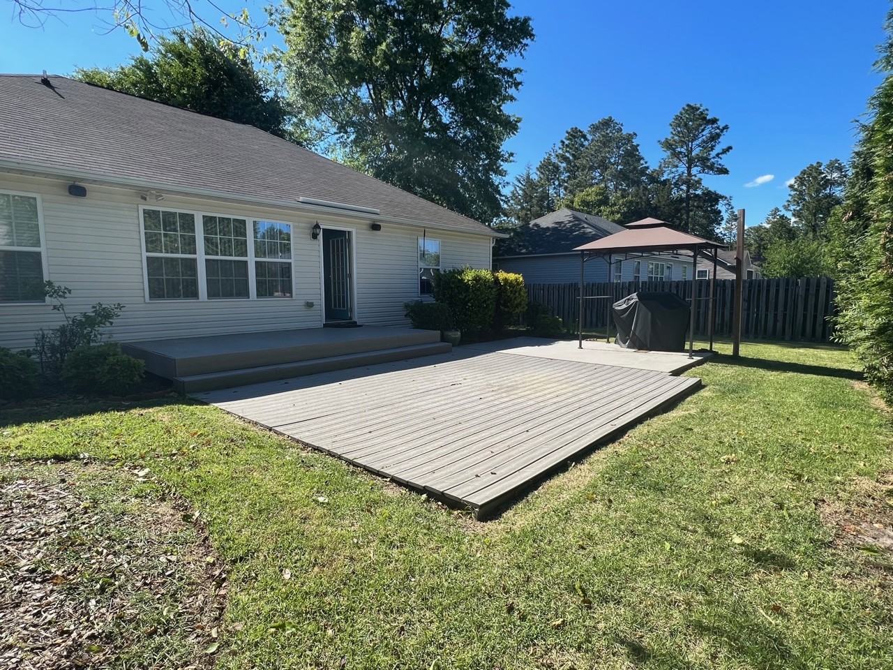 305 Woodgreen Dr #1 - Photo 3 of 20