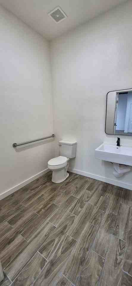 1707 W Beauregard Ave #1 - Photo 5 of 9