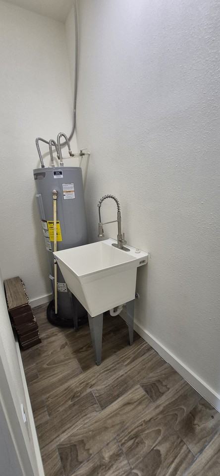 1707 W Beauregard Ave #1 - Photo 7 of 9