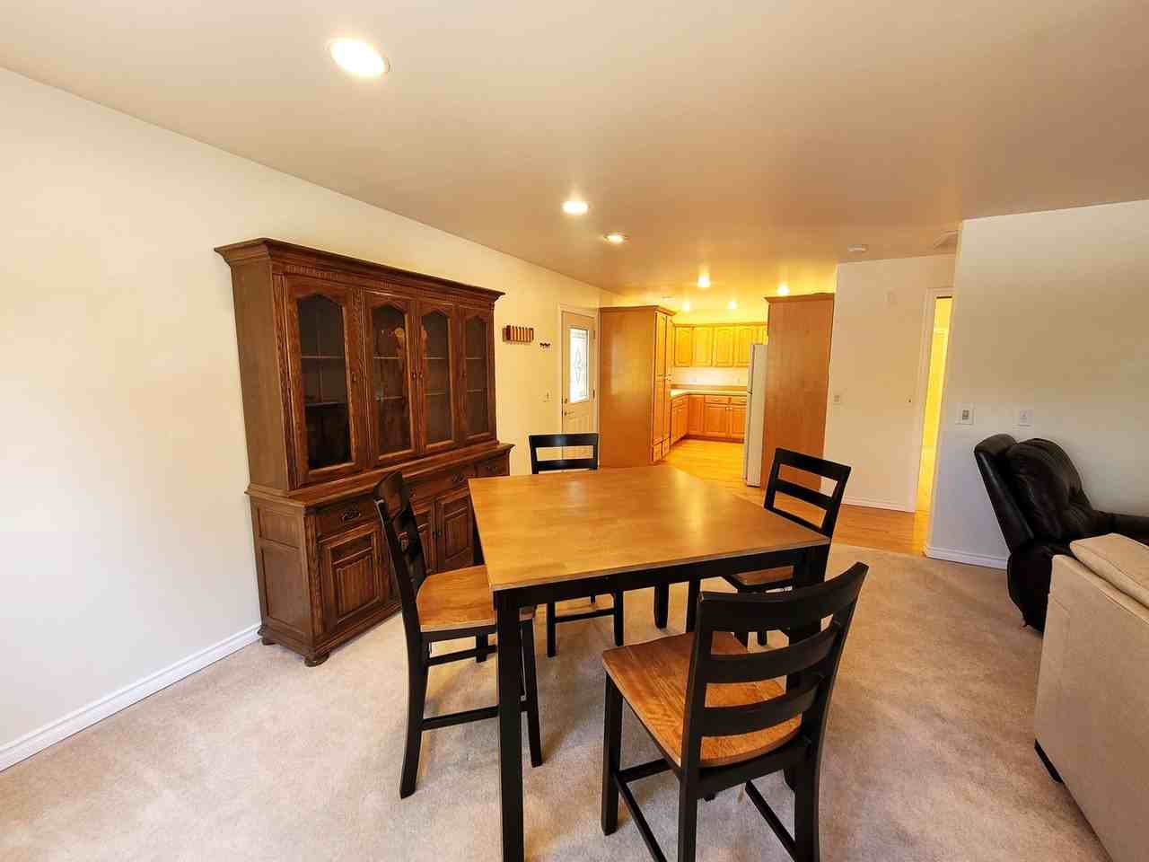 625 1/2 Marine Dr - Photo 6 of 24