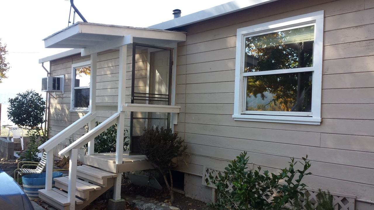 13961 Lakeshore Dr #6 - Photo 2 of 2