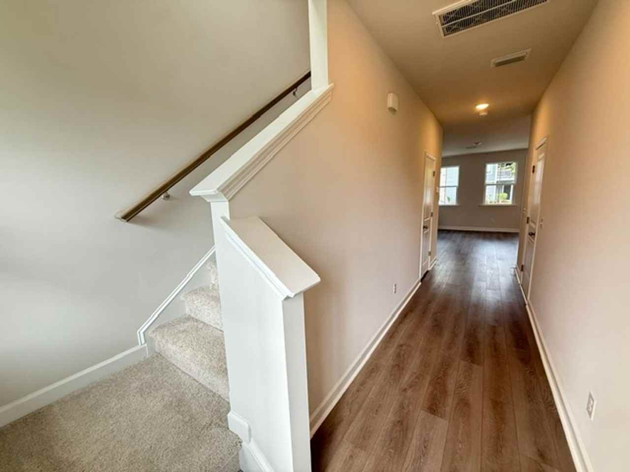 463 Martins Creek Blvd - Photo 6 of 22