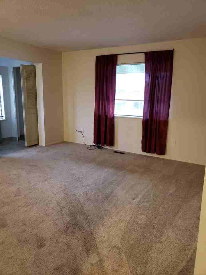 1410 Crete Ct #F - Photo 5 of 6