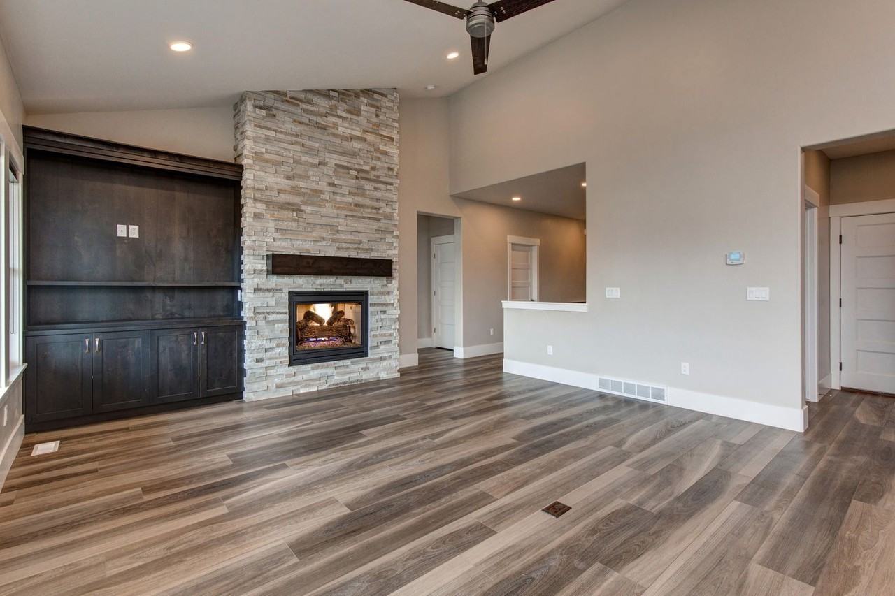 11091 N Shoreline Dr - Photo 7 of 35