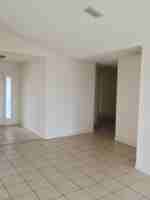 featured image of 2704 Hampton Park Cir