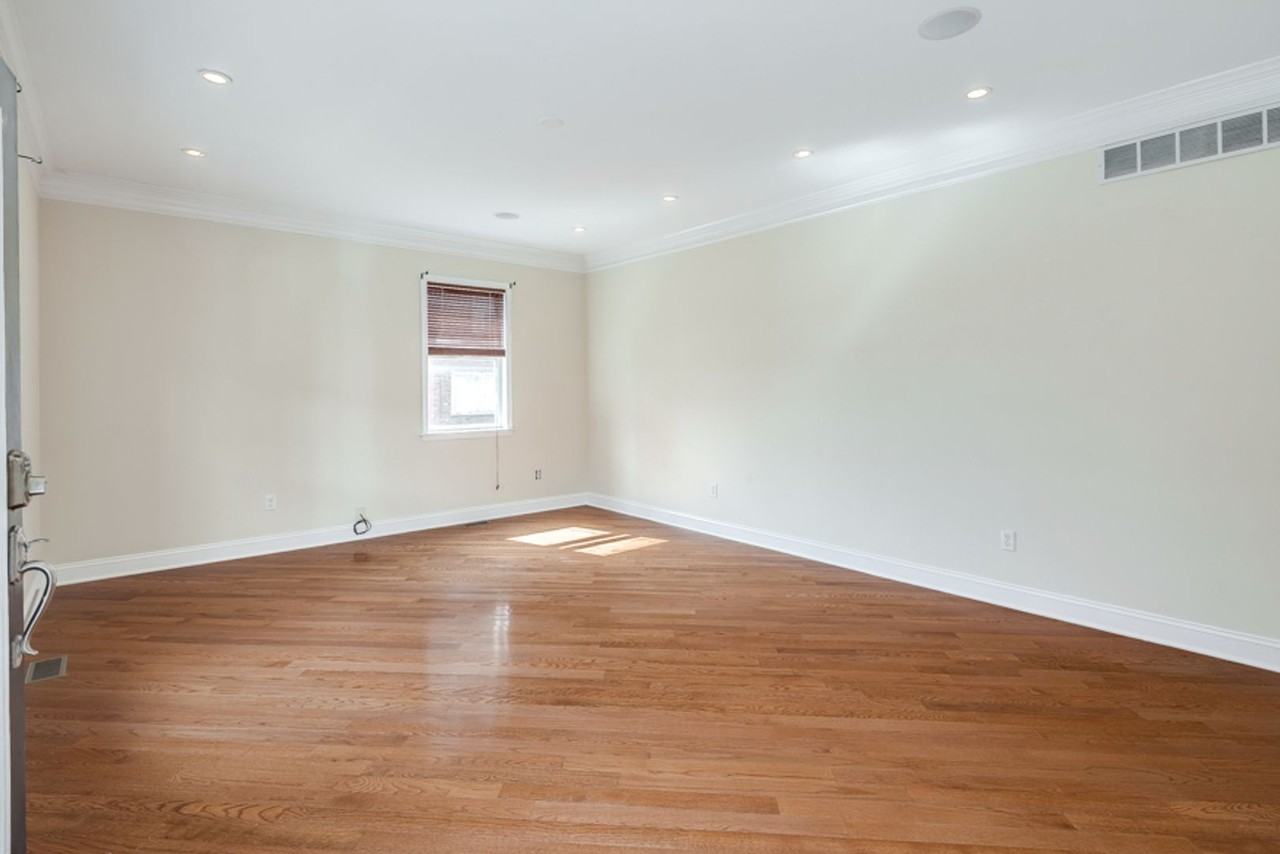 1247 S 19th St - Photo 6 of 20