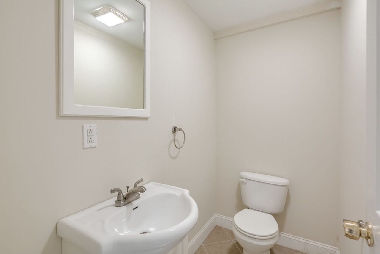 1247 S 19th St - Photo 7 of 20