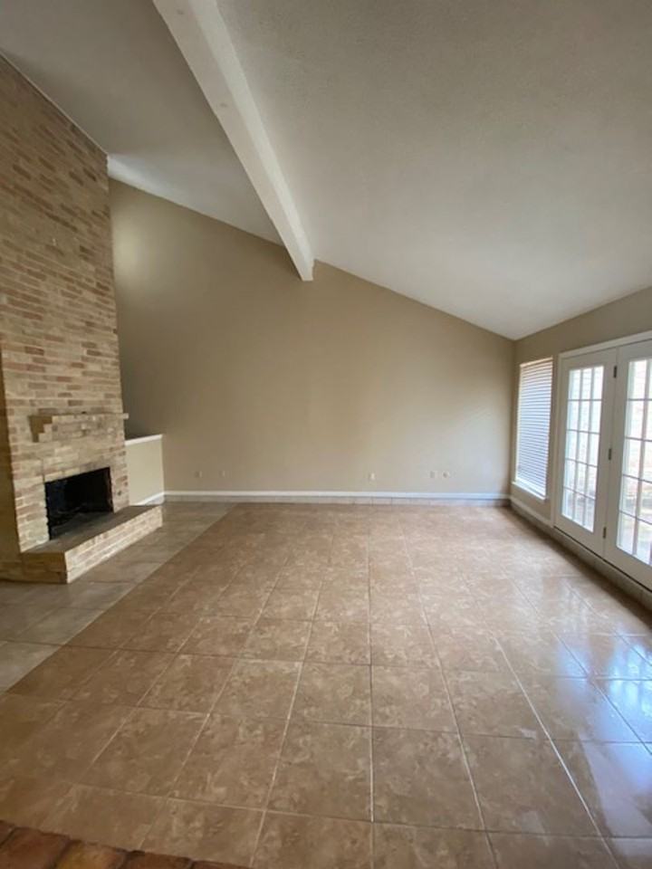 2710 Quail Creek Dr - Photo 3 of 13