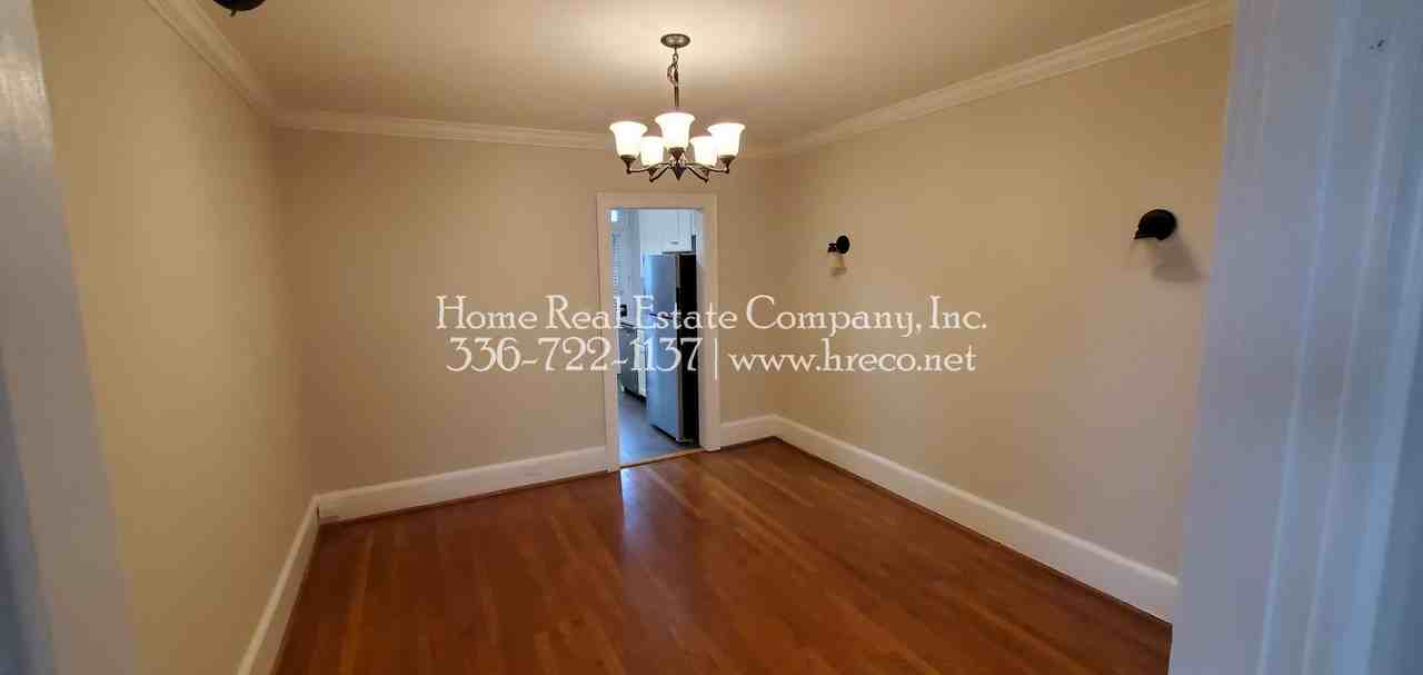 415 N Spring St #6 - Photo 4 of 12